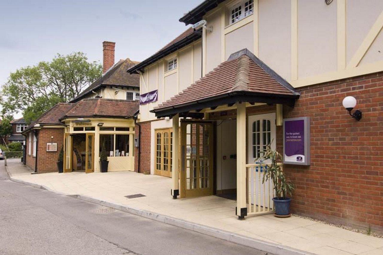 Premier Inn Лимингтон Экстерьер фото